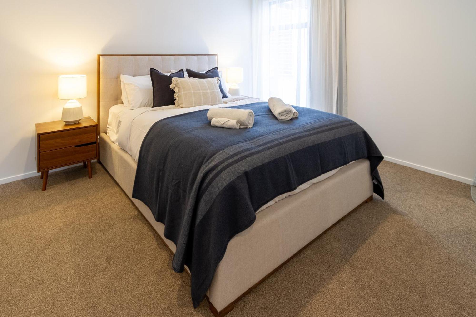 Stylish 3 Bedroom Home In Prime City With Garage Christchurch Exterior photo